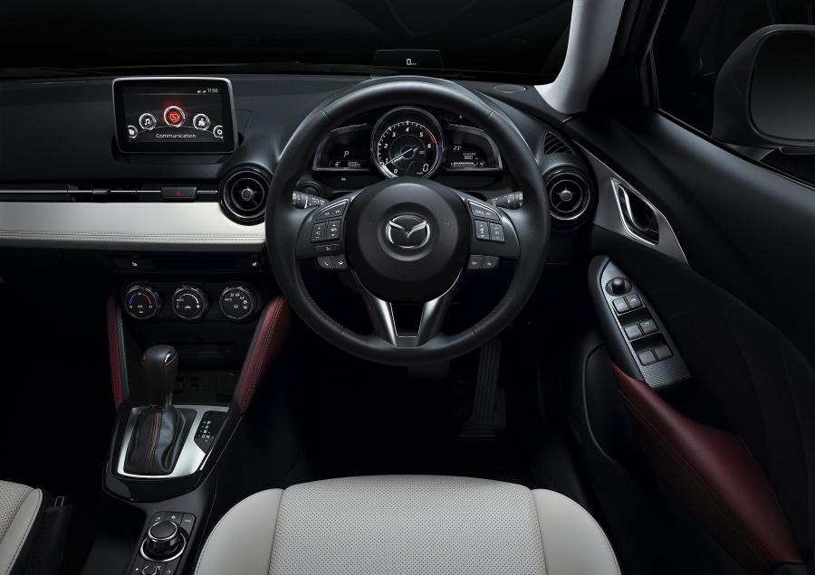  Mazda CX-3 2015 года  (JP) (фото 8 из 12)